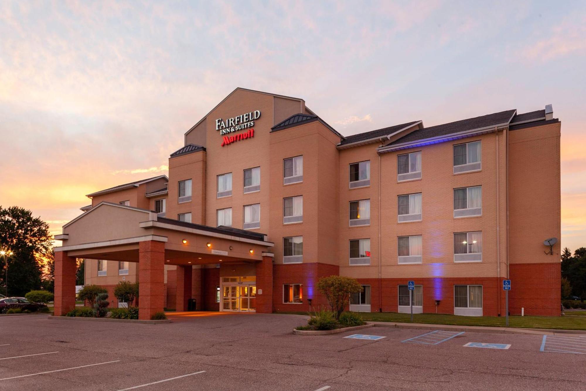 Fairfield Inn And Suites By Marriott Сеймор Екстер'єр фото